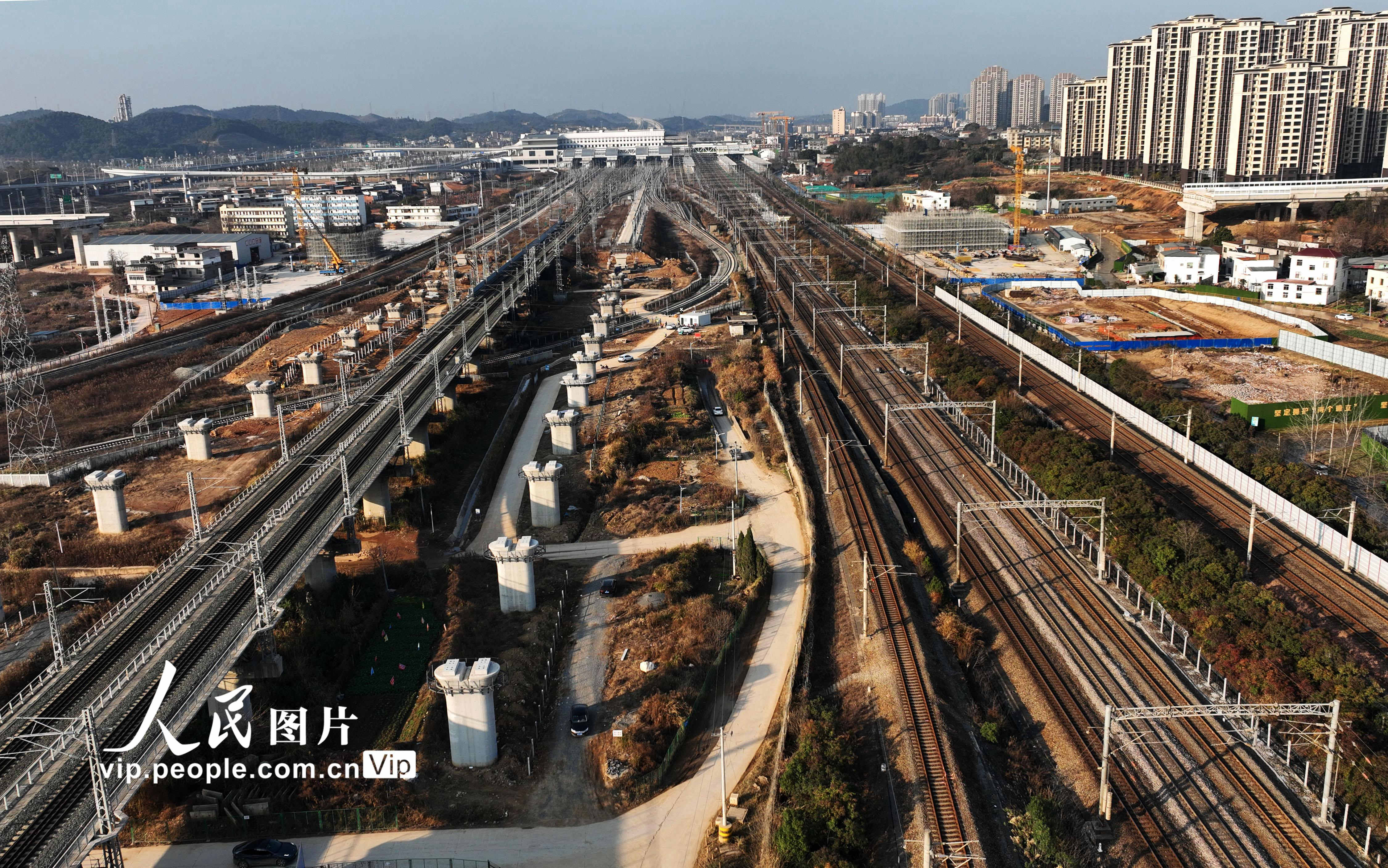 昌九高鐵廬山橋梁群建設(shè)正酣